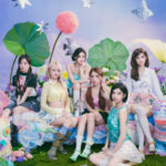 JYPエンターテインメント所属、6人組ガールズグループNMIXX、12月9日発売の日本デビューベストアルバム『N=MIXX』新ビジュアル＆ジャケット写真を公開！ 全12曲の収録内容と豪華封入特典も一挙解禁