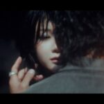「カムバックD-2」BABYMONSTER、『DESERVE』MV第3弾スチールカットを公開！！ クライマックスに向かう感情の流れが垣間見え、映画のような演出・メンバーたちの切ない表情演技にも注目！！ 10月23日午後1時に新曲発表！！  ワールドツアーが順調に進む中、新アルバムの予告まで精力的な動きを継続！！
