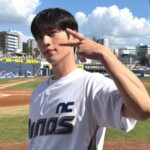 <トレンドブログ>俳優ソ・ガンジュン、球場に登場すると観客席が沸いた…始球式のビハインドを公開