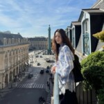 女優コ・ヒョンジョン、チェック柄シャツを羽織ったパリの女神（動画あり）