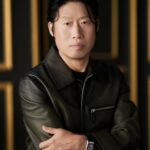 映画「暗殺者（たち）」騒動の中…俳優ユ・ヘジン、釜日映画賞で主演男優賞を受賞