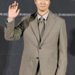 ユ・へジン、イ・ミンホは釜山入りできず…「暗殺者（たち）」騒動の中でパク・へイルが観客と対面