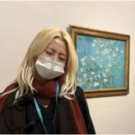 「LE SSERAFIM」ホ・ユンジン、美術館で涙…「まさか泣いてるの？」