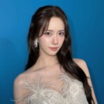 ユナ（少女時代）、ボブの次はロングヘアでビジュアル全盛期更新…「アナと雪の女王」エルサ降臨