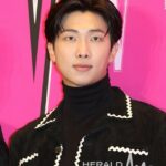 「BTS」RM、米美術館の救世主に？財政難の中で展覧会が大ヒット…関連グッズは3時間で完売