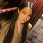 シン・ミナ、夫キム・ウビンが「可愛い」と連発する理由に納得…圧倒的オーラの“秋の女神”降臨