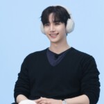 「2PM」ジュノ、ヘッドホンをして音楽を聴く姿もかわいくてかっこいい