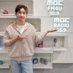 「東方神起」チャンミン、爽やかなパーカースタイルでラジオDJ担当